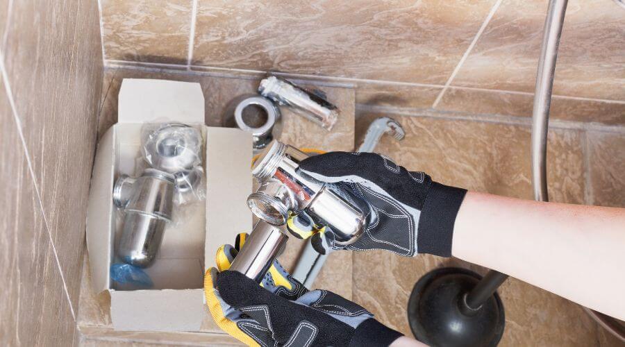 Professional gutter cleaning in Lenoir City, TN